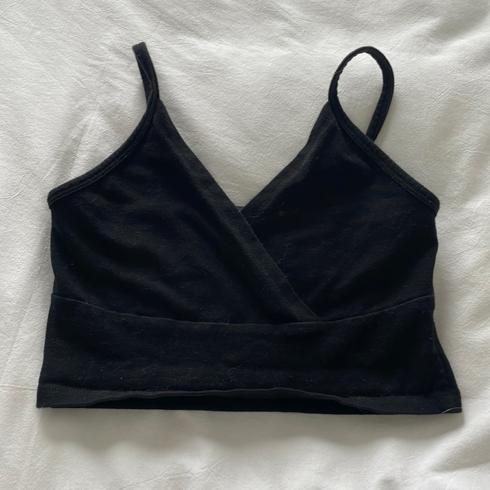 black overlap brandy melville tank